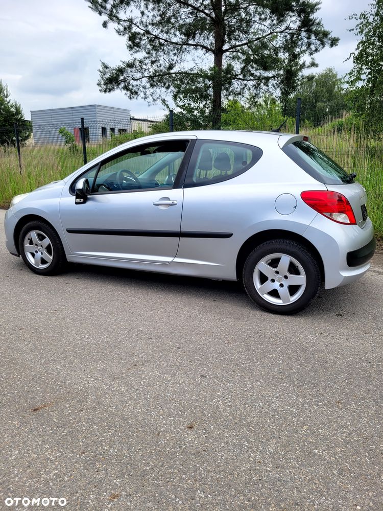 Peugeot 207 1.4 16V Trendy - 4