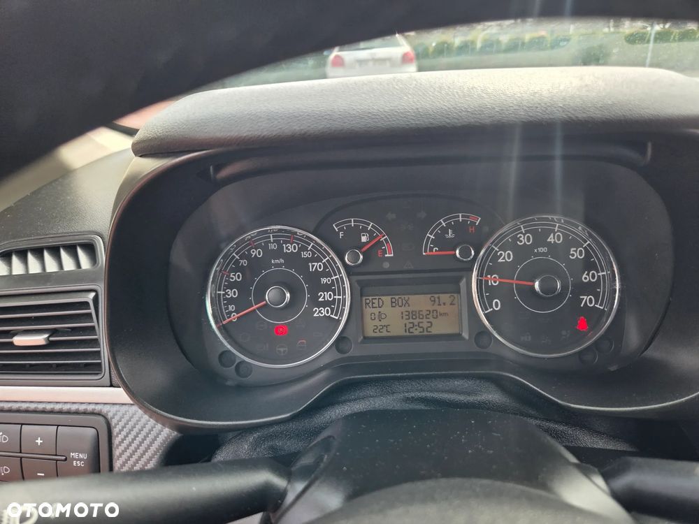 Fiat Grande Punto 1.4 8V Emotion - 26