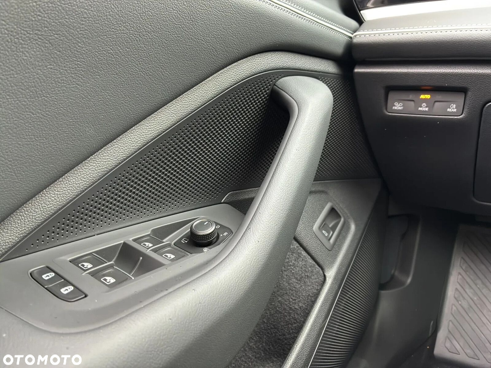 Volkswagen Passat - 18