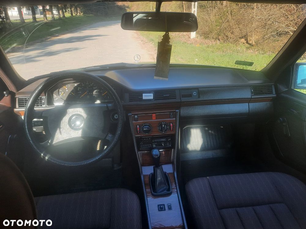 Mercedes-Benz W124 (1984-1993) - 7