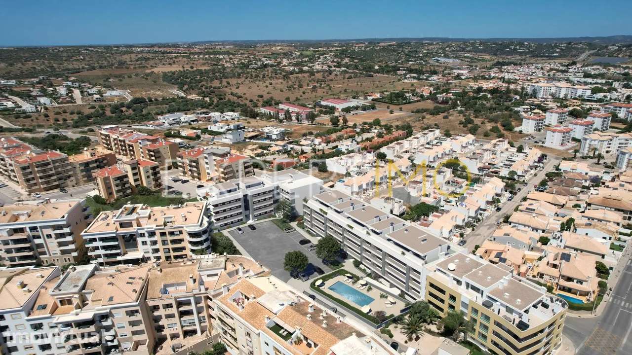 Apartamentos T2, T3 e duplex em Lagos c/Garagem e Piscina - Grande imagem: 2/11