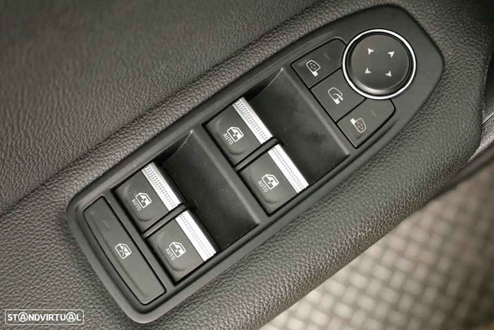 Renault Captur 1.0 TCe Techno Bi-Fuel - 22
