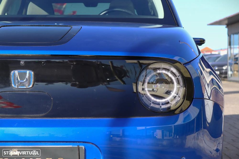 Honda e Advance (17") - 11