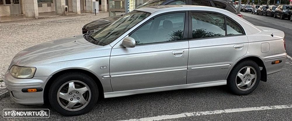 Honda Accord 2.0 ES - 10