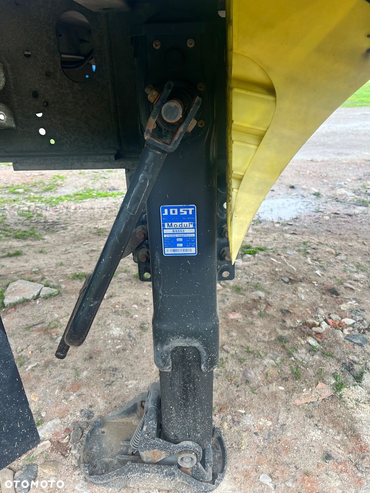 Schmitz Cargobull Naczepa firana, dwie osie podnoszone - 8