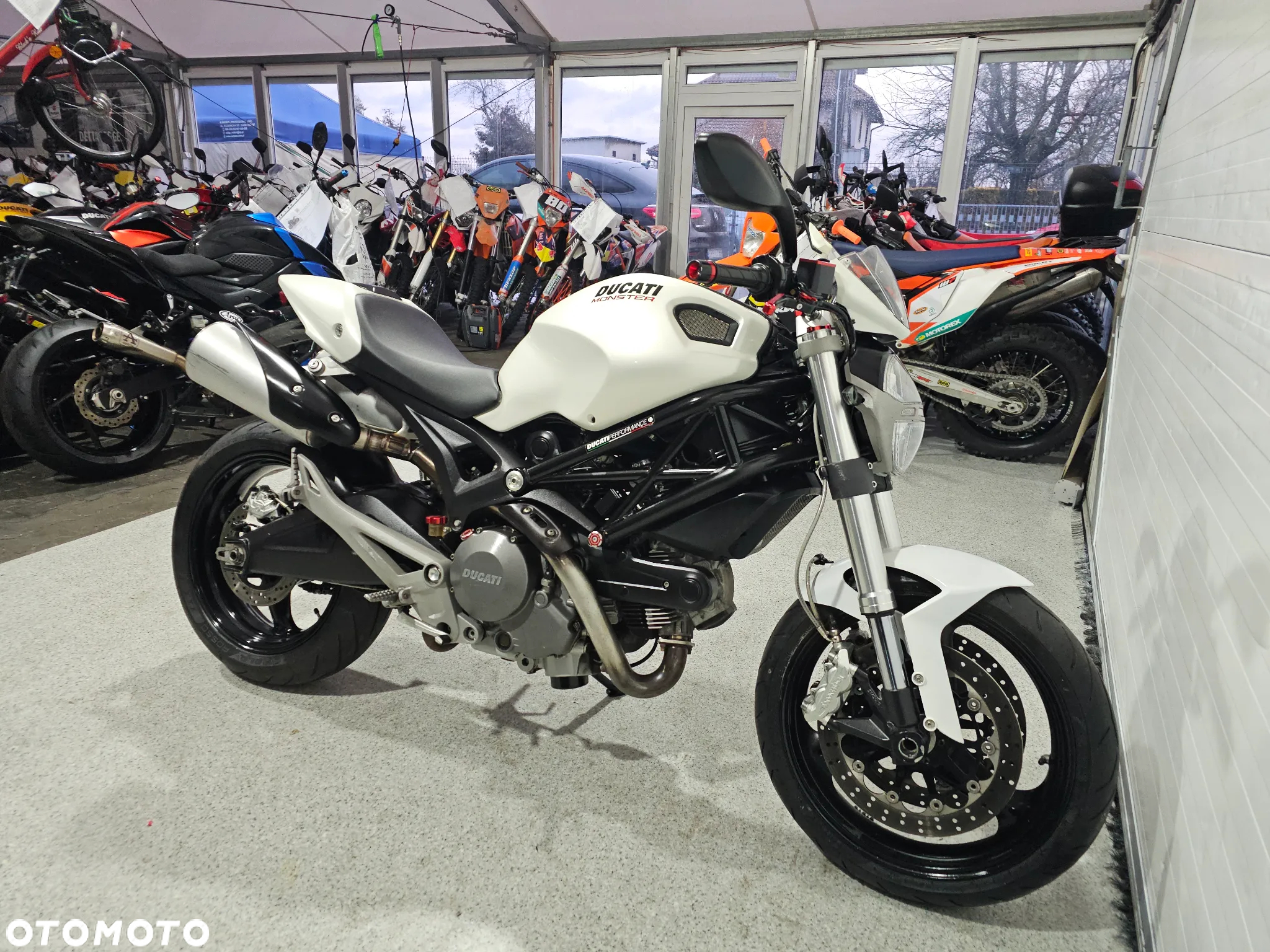 Ducati Monster - 29