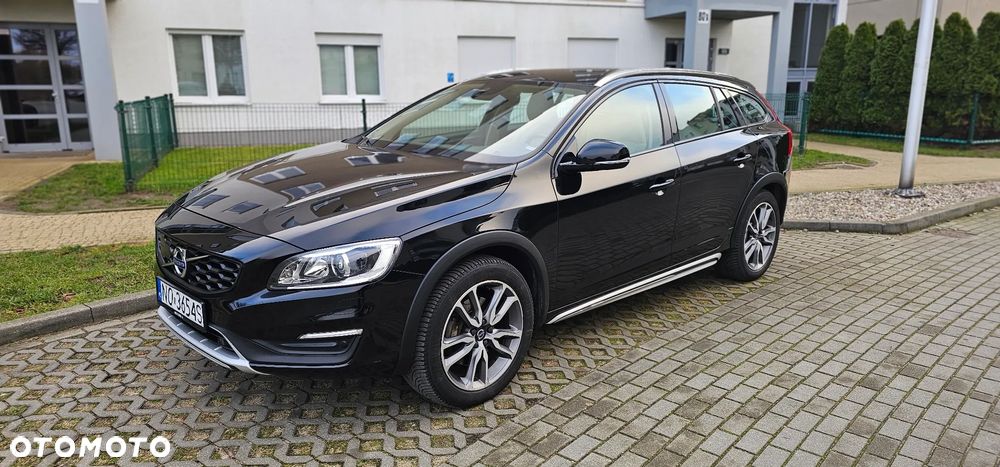 Volvo V60 T5 Drive-E Dynamic Edition (Momentum) - 4