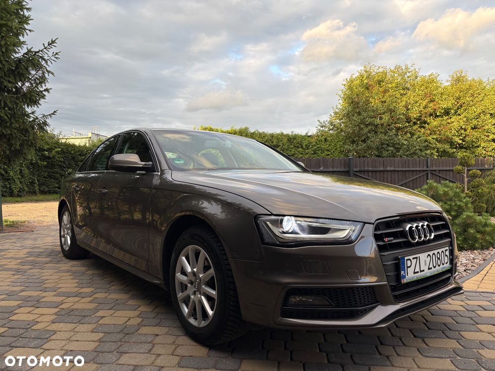 Audi A4 Limousine 2.0 TDI DPF multitronic S line Sportpaket - 3