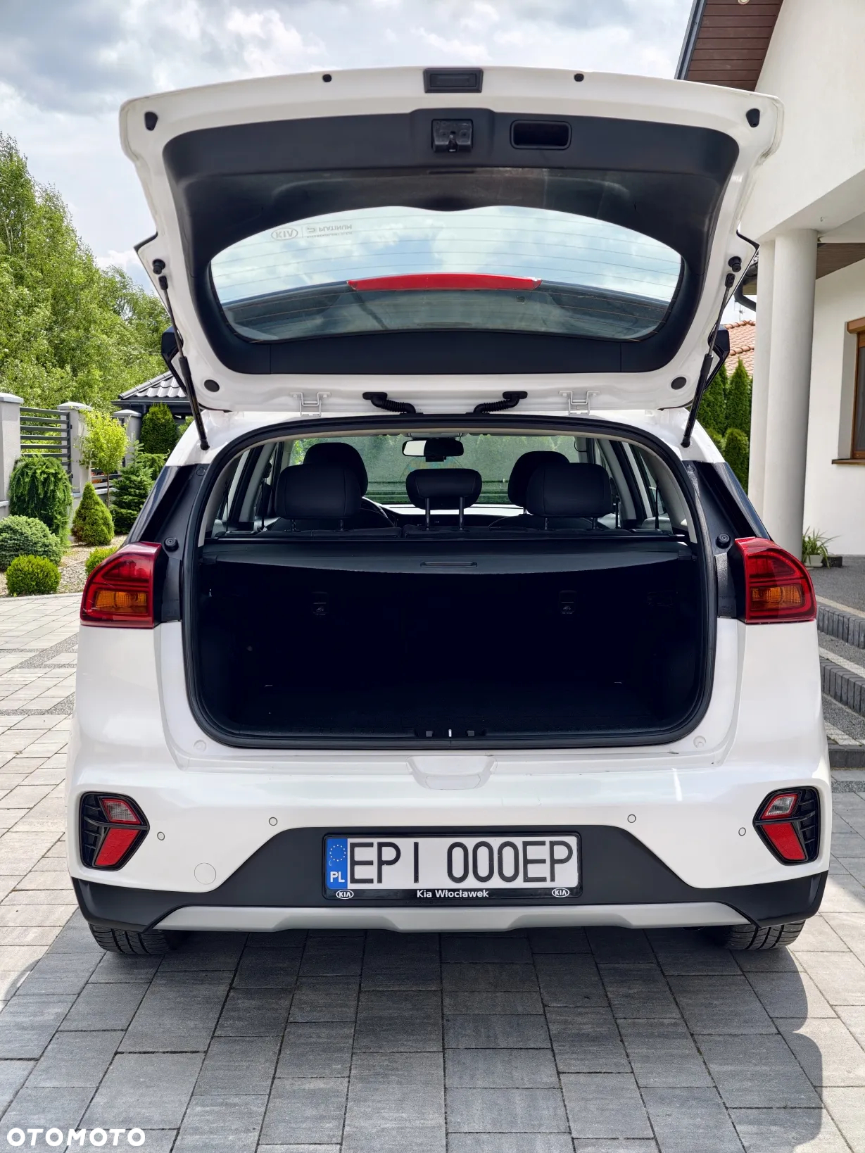Kia Niro 1.6 GDI Hybrid L Business Line - 12