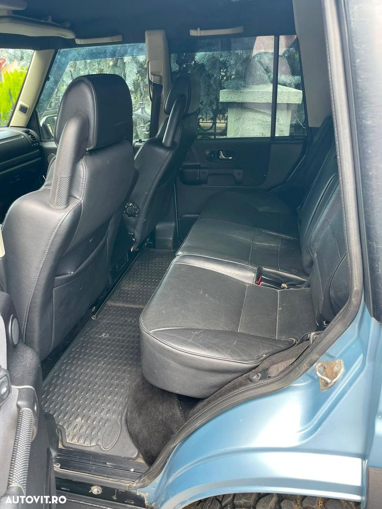Land Rover Discovery - 4