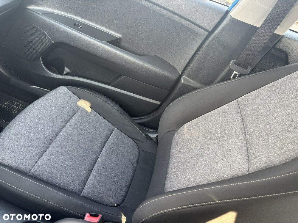 Kia Stonic - 26