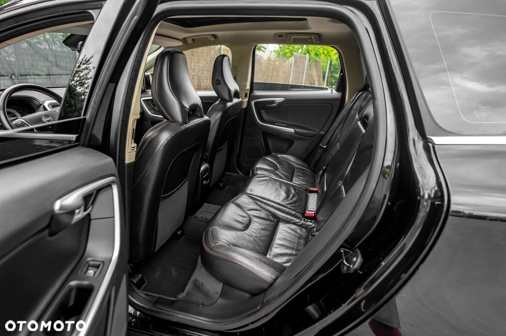 Volvo XC 60 - 35