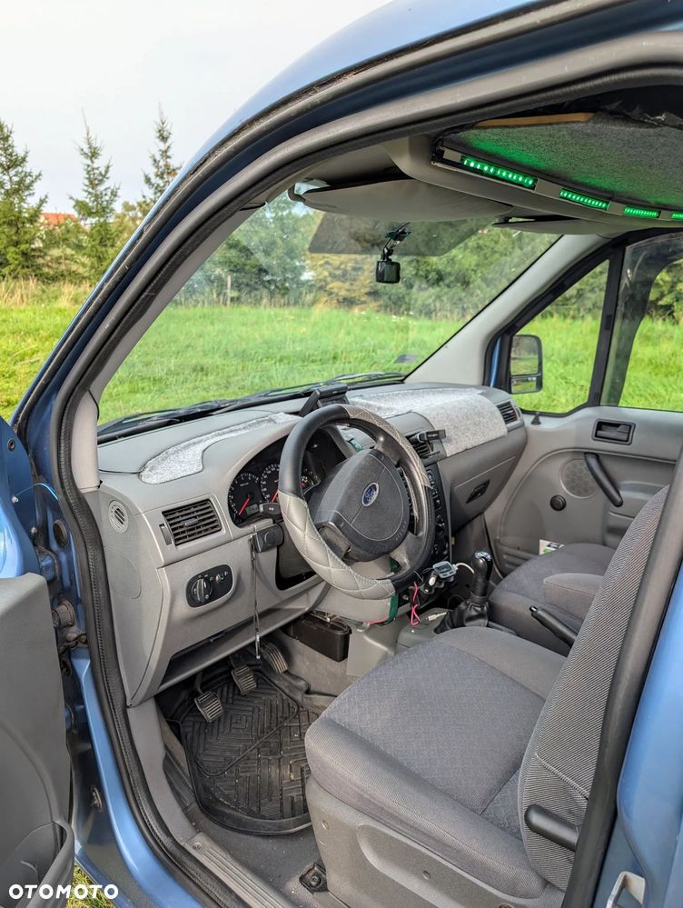Ford Tourneo Connect - 6