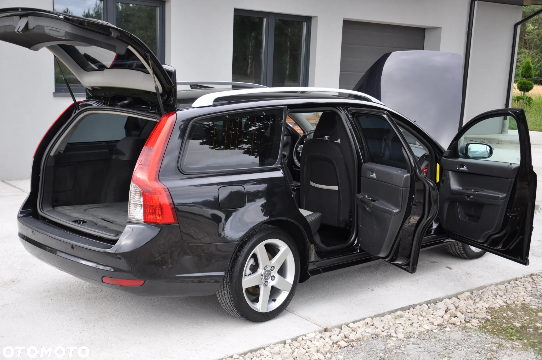 Volvo V50 2.0D R-Design Momentum - 19
