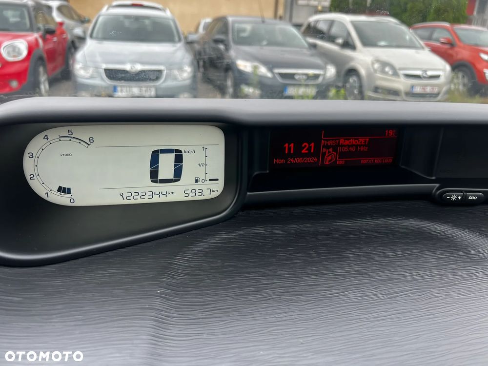 Citroën C3 Picasso 1.6 HDi Attraction - 17