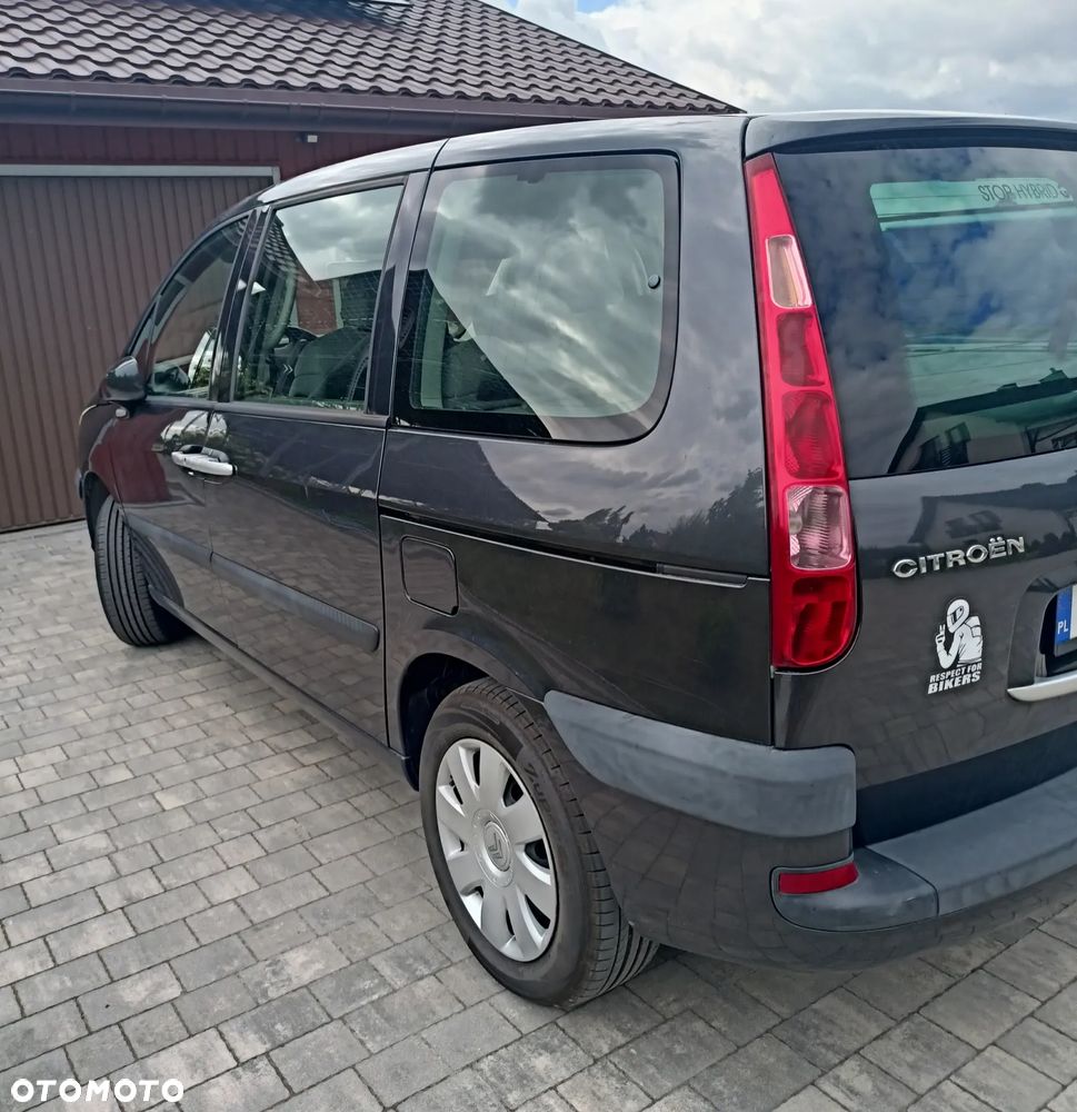 Citroën C8 2.0 16V Style - 4