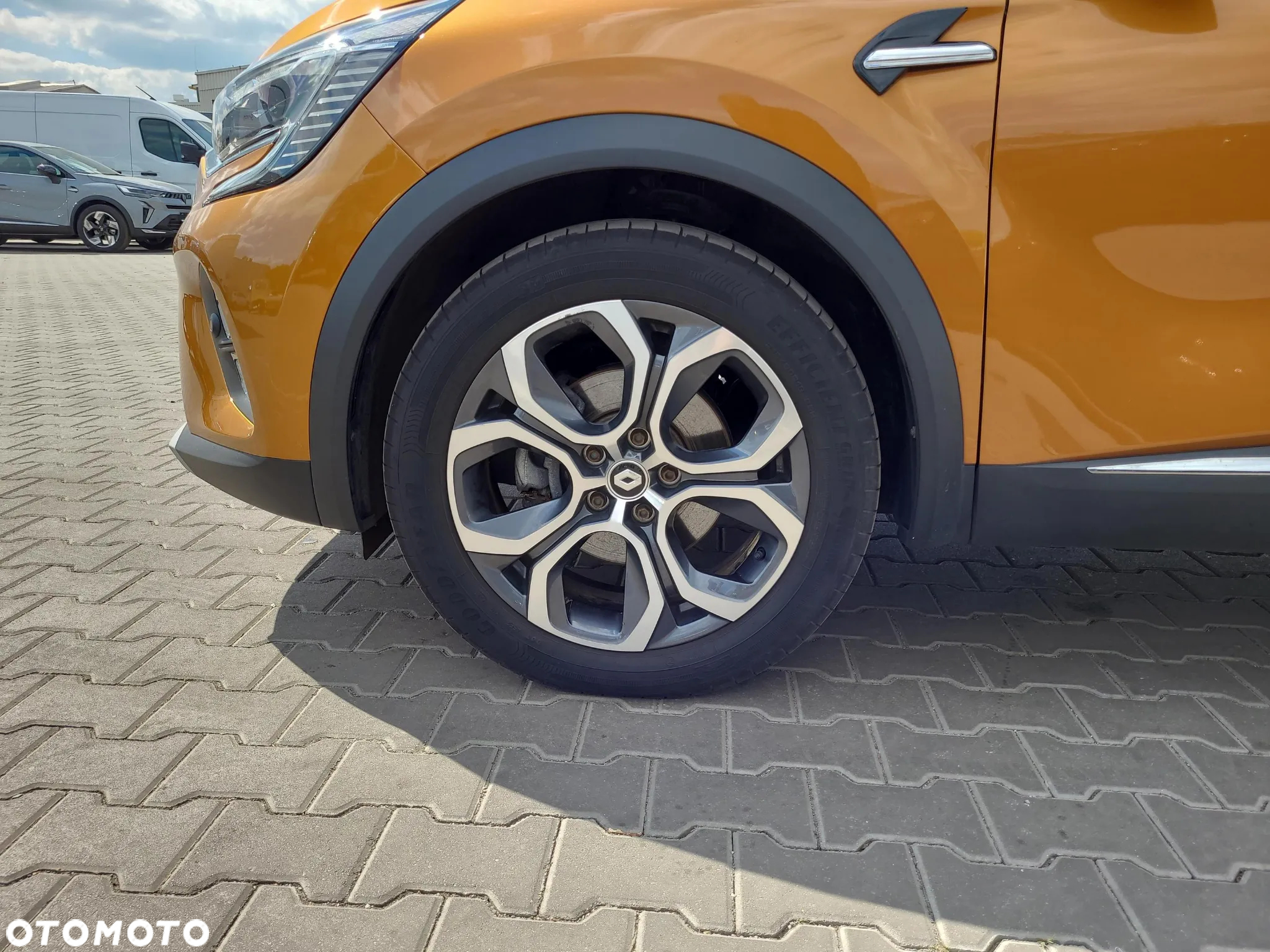Renault Captur 1.6 E-TECH Plug-In Intens - 18
