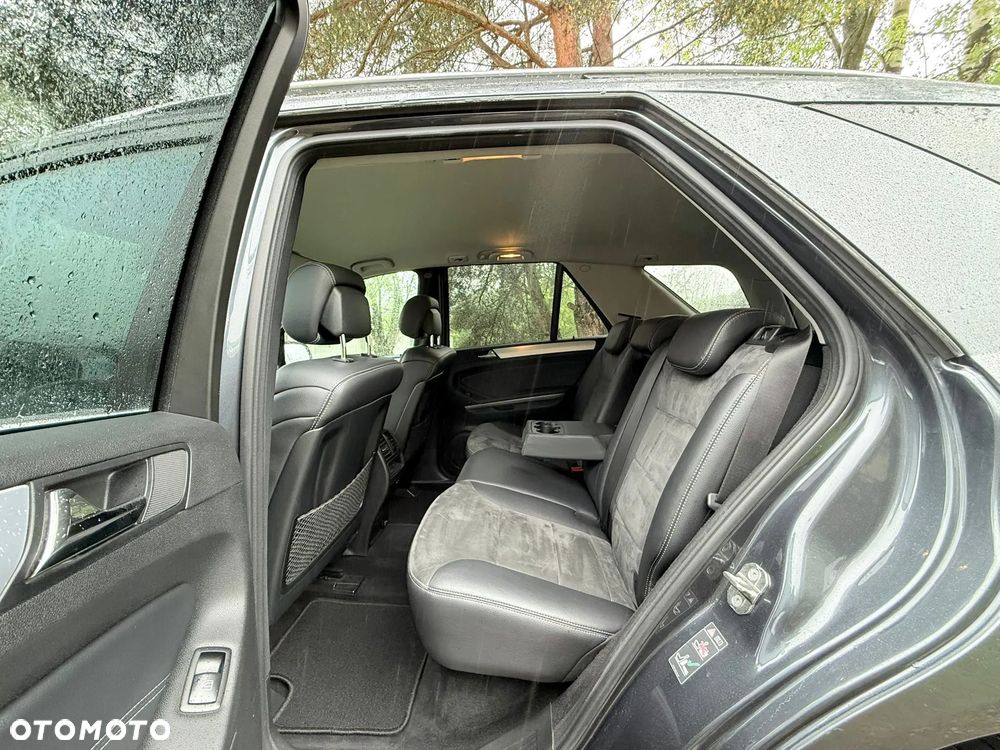 Mercedes-Benz ML 300 CDI 4-Matic - 22