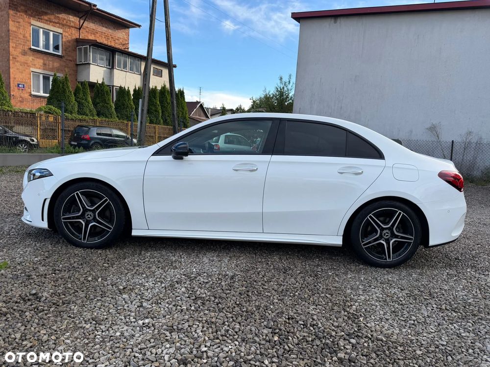 Mercedes-Benz Klasa A 220 4-Matic AMG Line 7G-DCT - 9