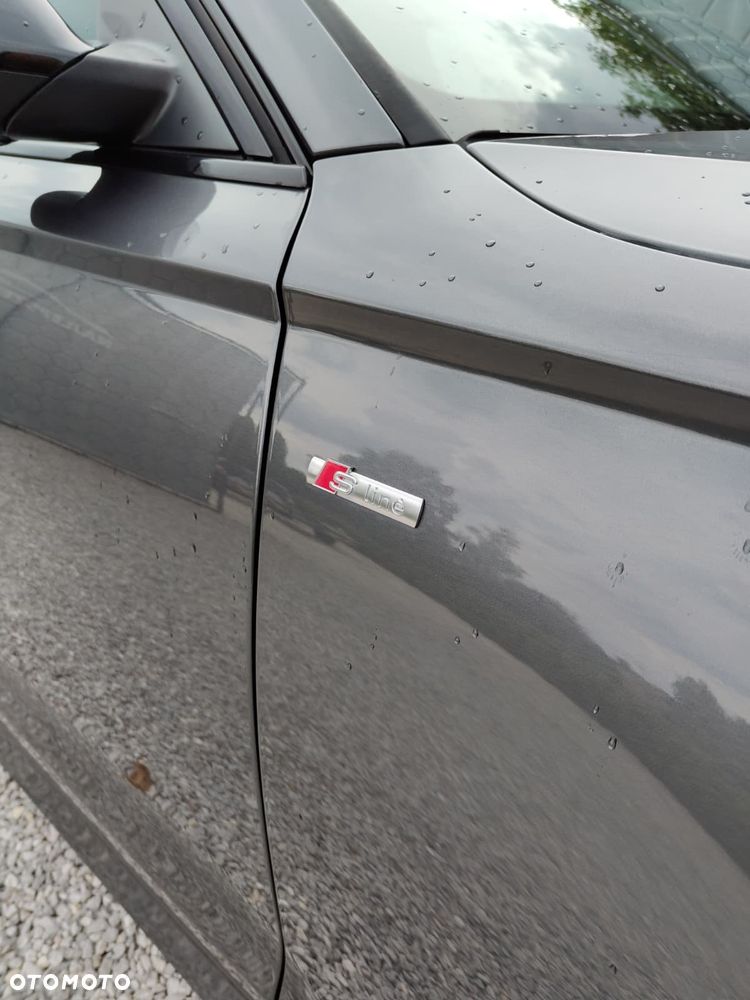 Audi A6 Avant 2.0 TDI Ultra S tronic - 25