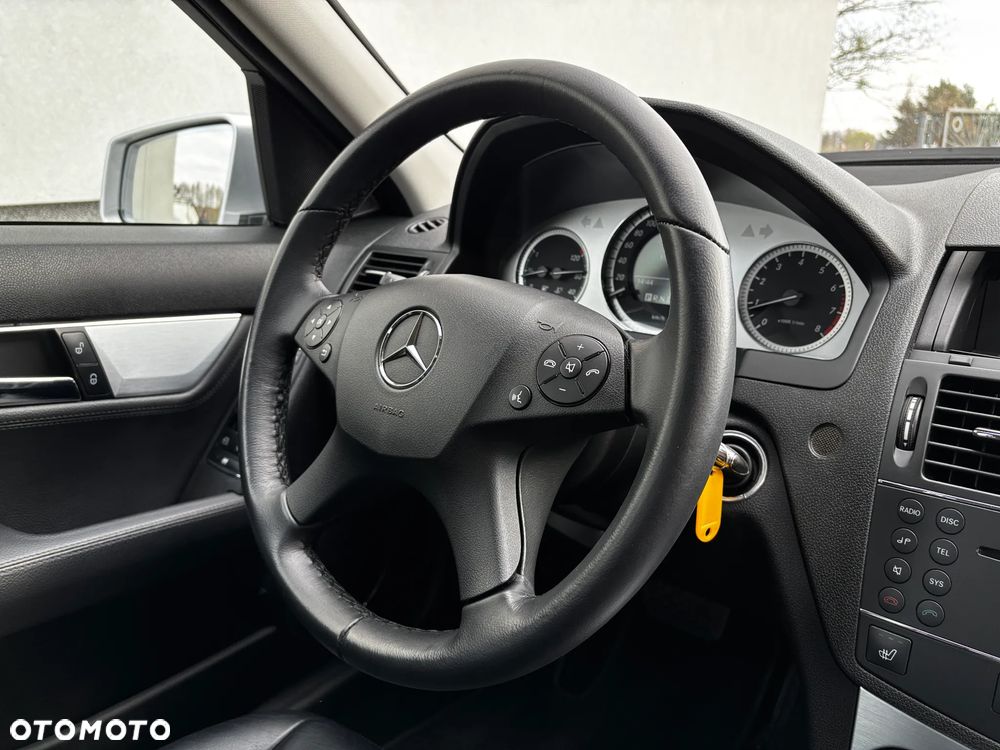 Mercedes-Benz Klasa C - 36