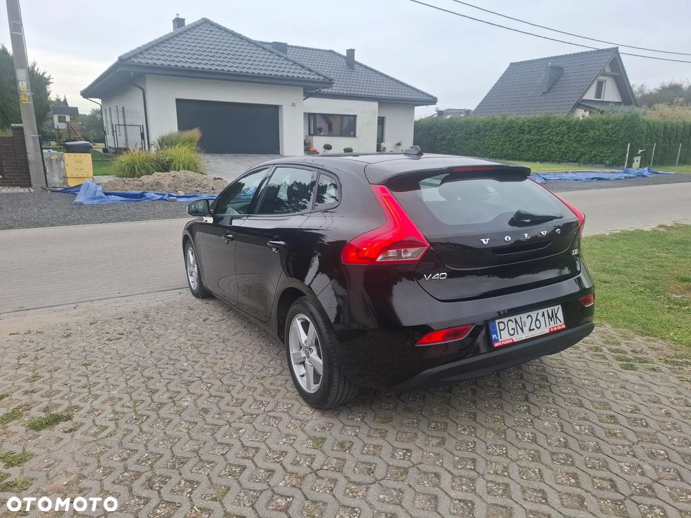 Volvo V40 D2 Kinetic - 8