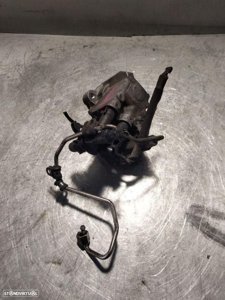 BOMBA DE INJEÇÃO VOLKSWAGEN PASSAT BERLINA 3C2 - 1