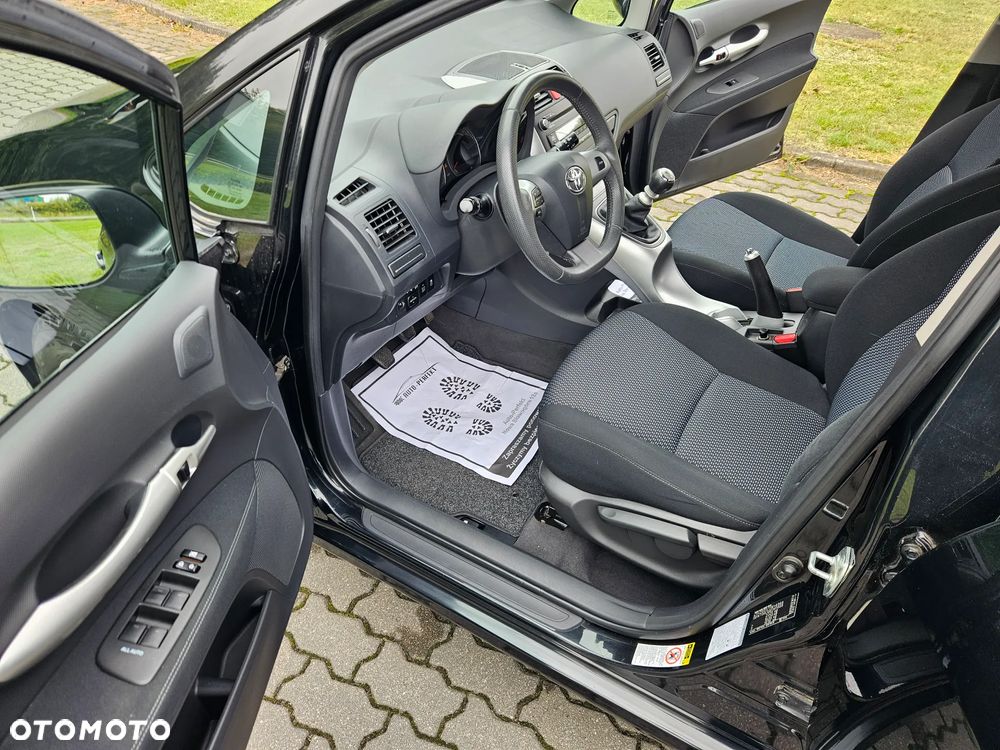 Toyota Auris 1.33 VVT-i Terra Start - 12