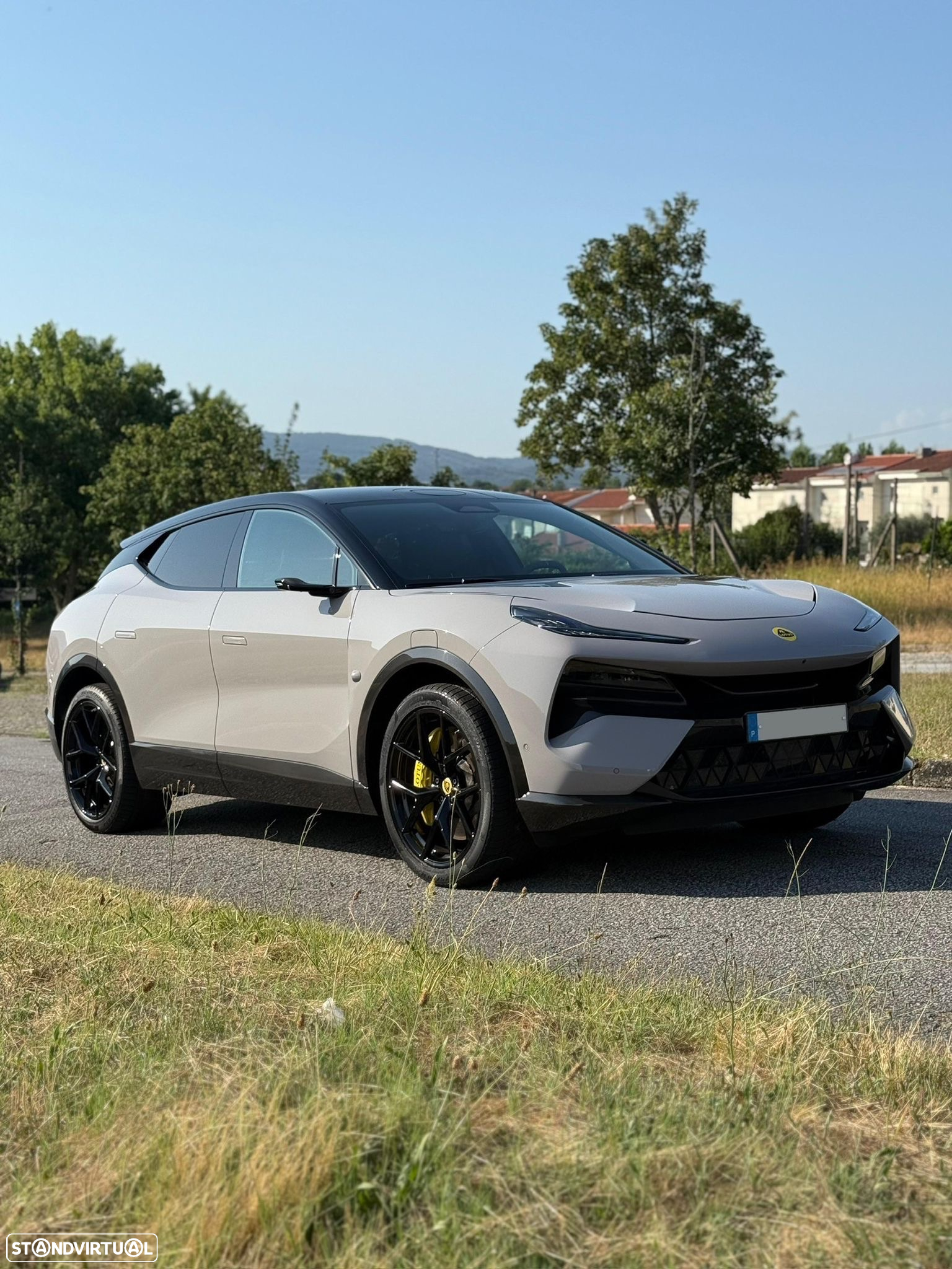 Lotus Eletre 600 Sport SE - 9