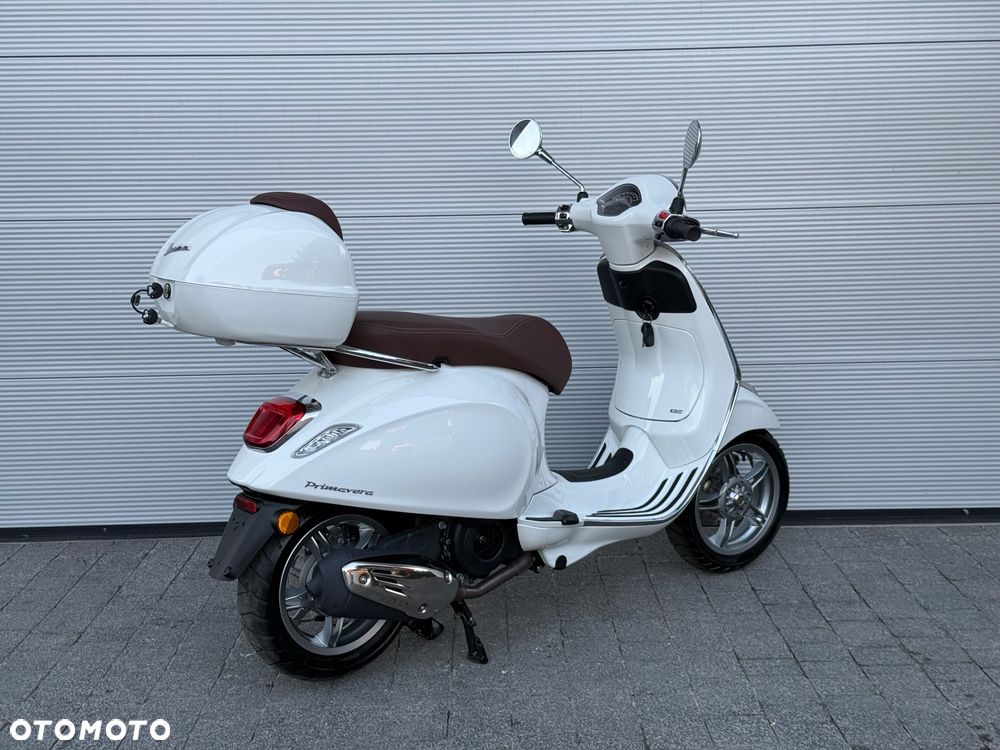 Vespa Primavera - 12