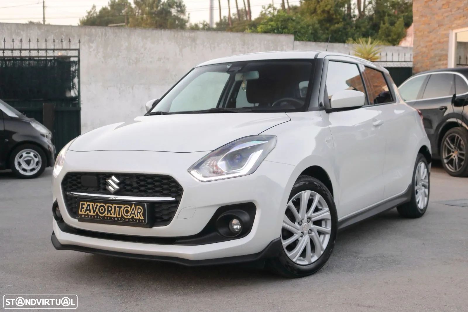 Suzuki Swift 1.2 Mild Hybrid GLE - 1