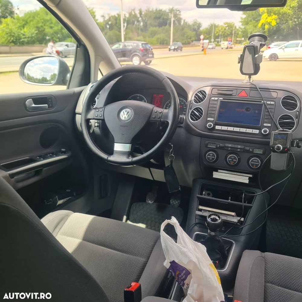 Volkswagen Golf Plus - 14