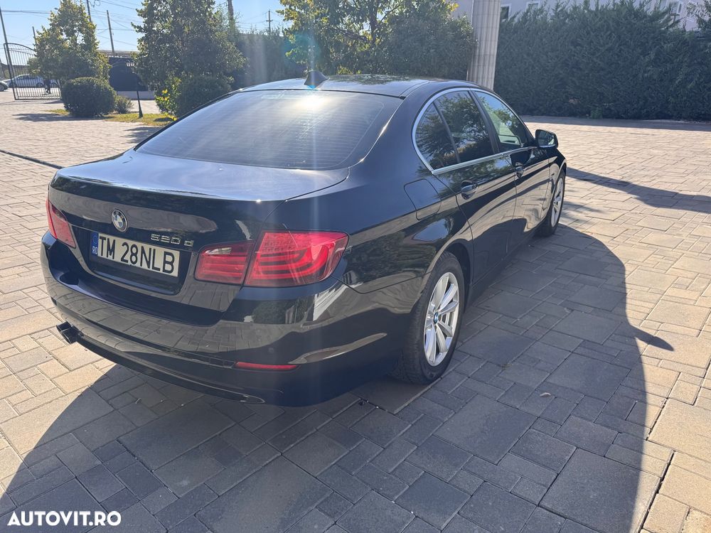 BMW Seria 5 520d - 13