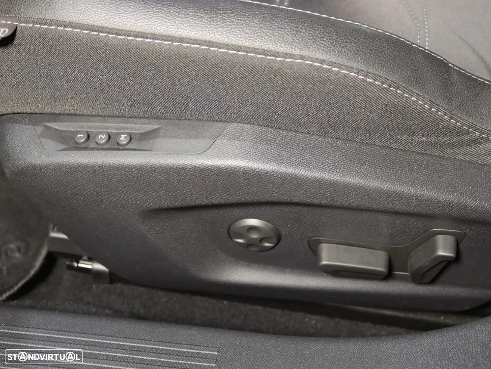 Opel Astra 1.5 D GS Line Aut. - 10