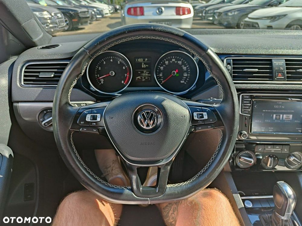 Volkswagen Jetta 1.8T SE - 8