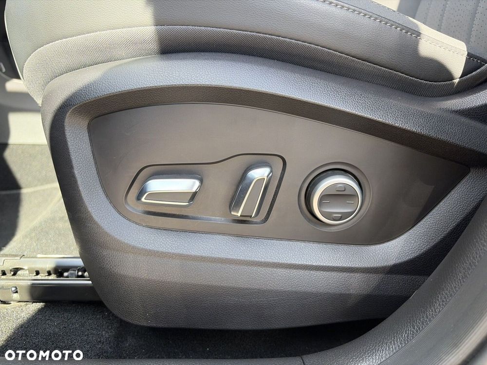 Chery Tiggo 8 1.5 T-GDI Super Hybrid Prestige DCT - 23
