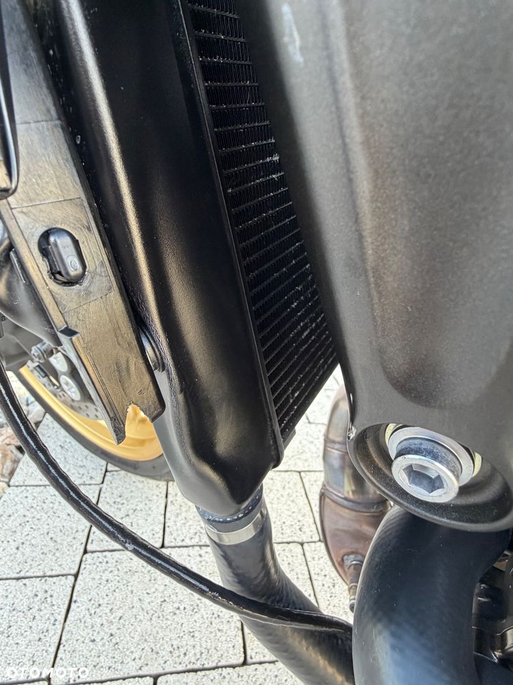 Yamaha XSR - 19