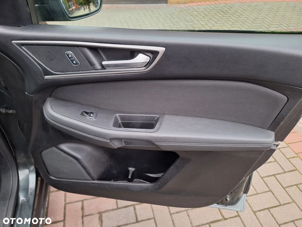 Ford S-Max 2.0 TDCi Titanium - 27