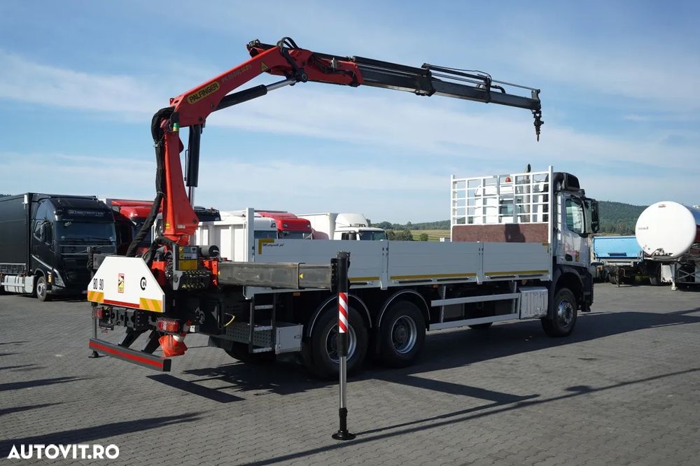 Mercedes-Benz AROCS 2642 / 6x4 / LIVRARE - 7,2 M / PALFINGER PK 19 001 / MAX. CAPACITATE DE RIDICARE 6.000 KG / ROTATOARE / TELECOMANDĂ / EURO 6 - 6