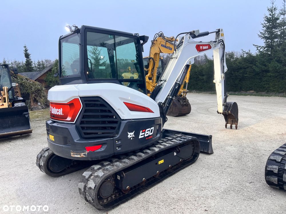 Caterpillar Minikoparka BOBCAT E55Z 23r E60 5 6 tony dodatk linie hydr e35 e 34 e35z cat 304 303,5 serwisowana 1 wł koparka gąsienicowa Cat 303.5 304 305 305.5 306  Kubota 3,5tony - 2