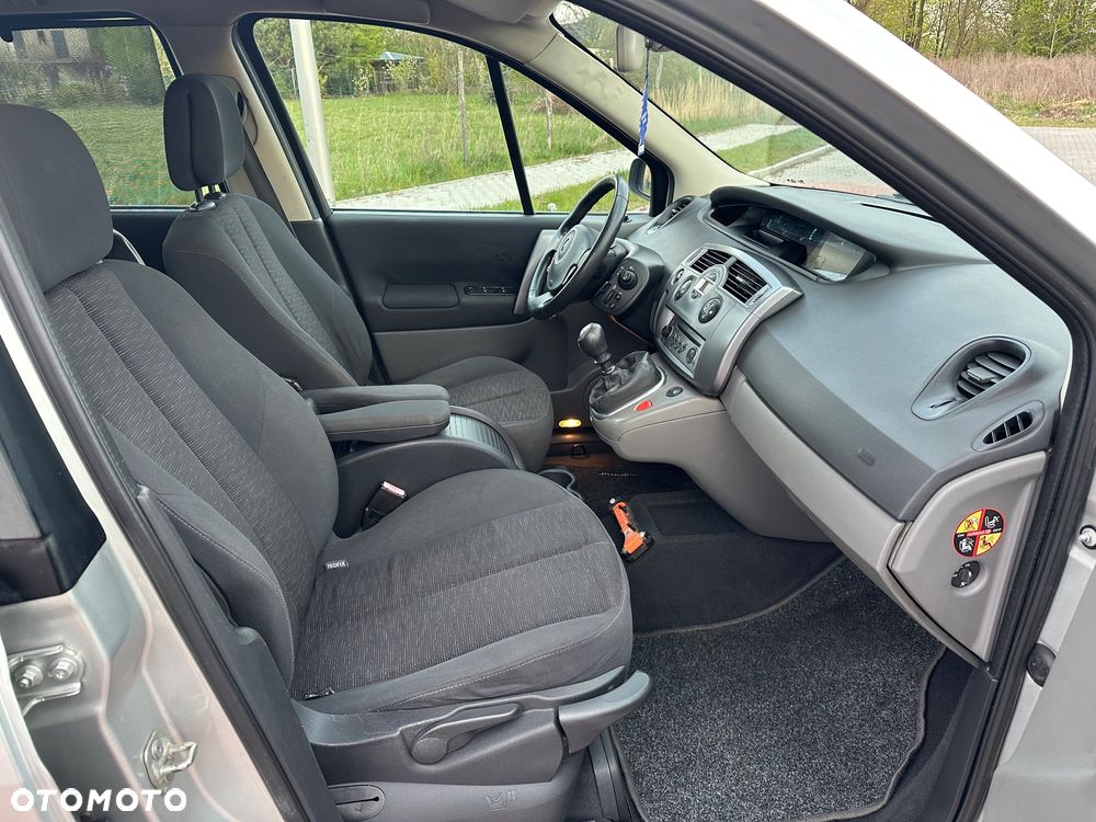 Renault Scenic 2.0 16V Dynamique - 35