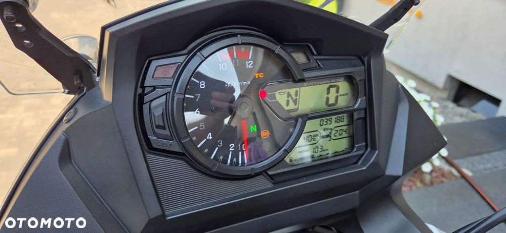 Suzuki V-STROM - 5