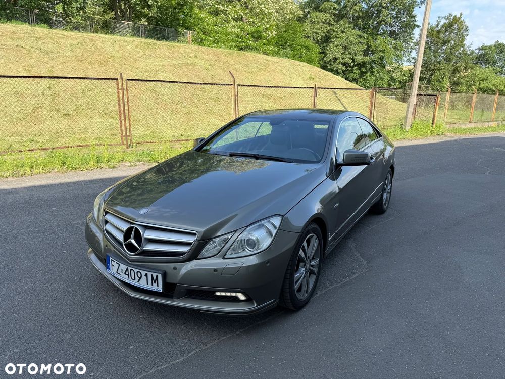 Mercedes-Benz Klasa E 220 CDI DPF BlueEFFICIENCY 7G-TRONIC Avantgarde - 1