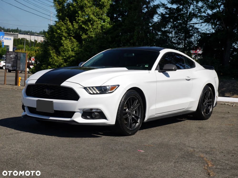 Ford Mustang - 2