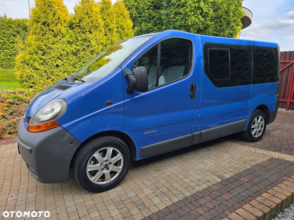 Renault Trafic - 2
