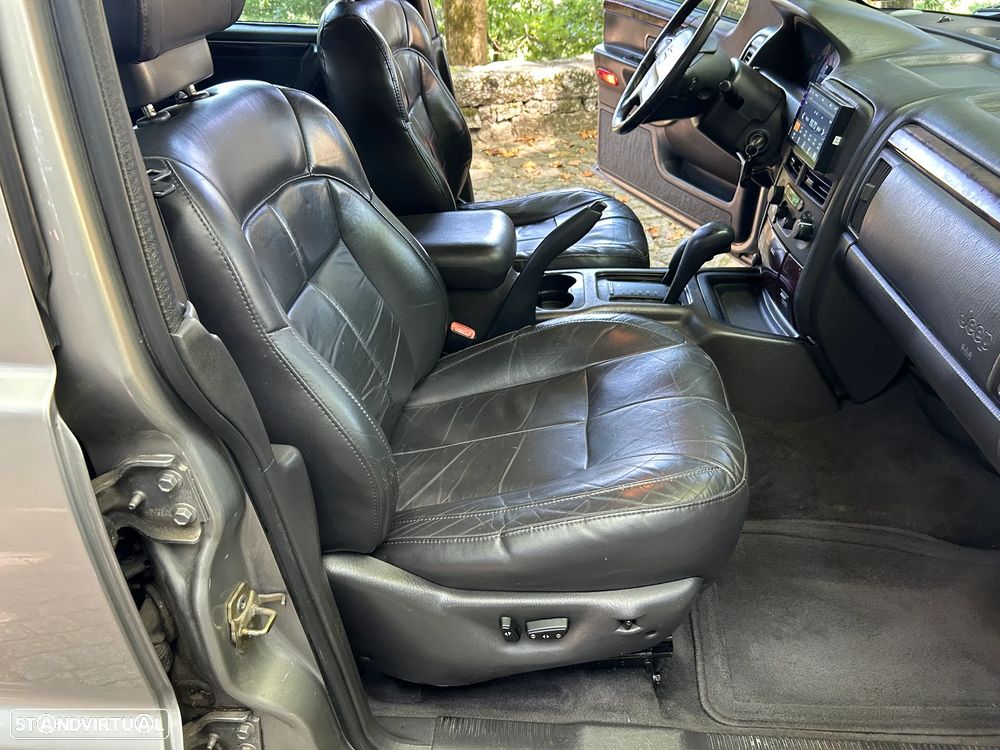 Jeep Grand Cherokee - 10