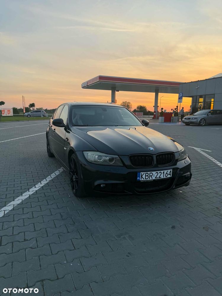 BMW Seria 3 320i - 10