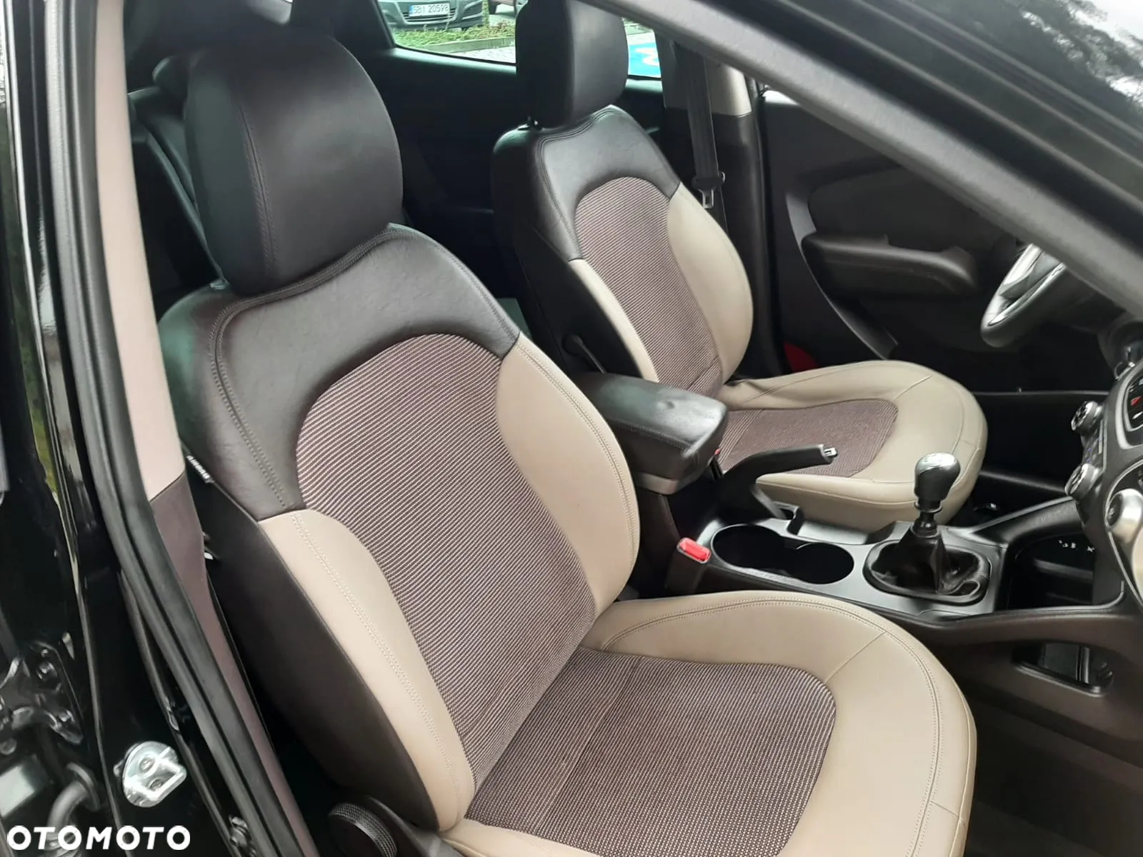 Hyundai ix35 1.7 CRDi 2WD blue Comfort - 15