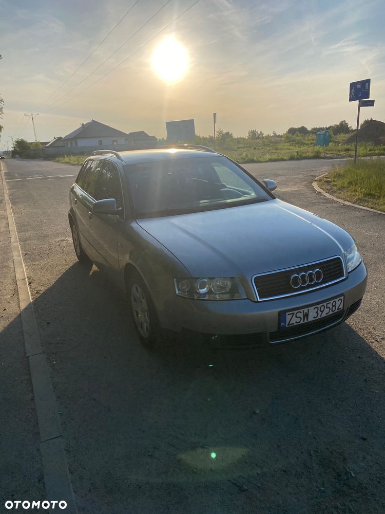 Audi A4 Avant - 11