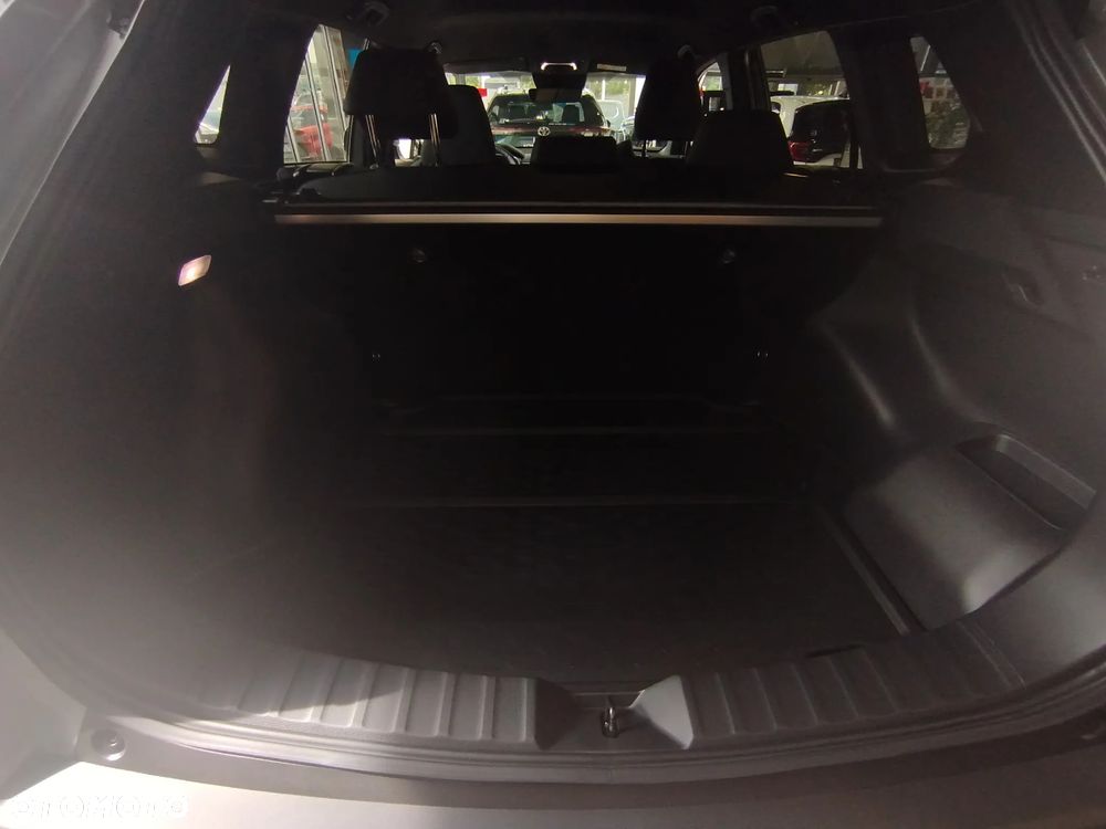 Toyota Corolla Cross 2.0 Hybrid Style - 12